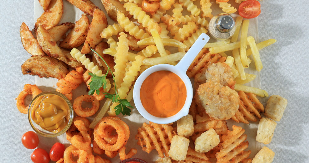 How to quit smoking or vaping without turning to unhealthy snacks